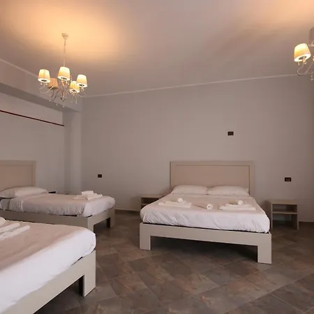 Couette-café Royal Sellia Marina