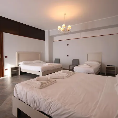 Couette-café Royal Sellia Marina