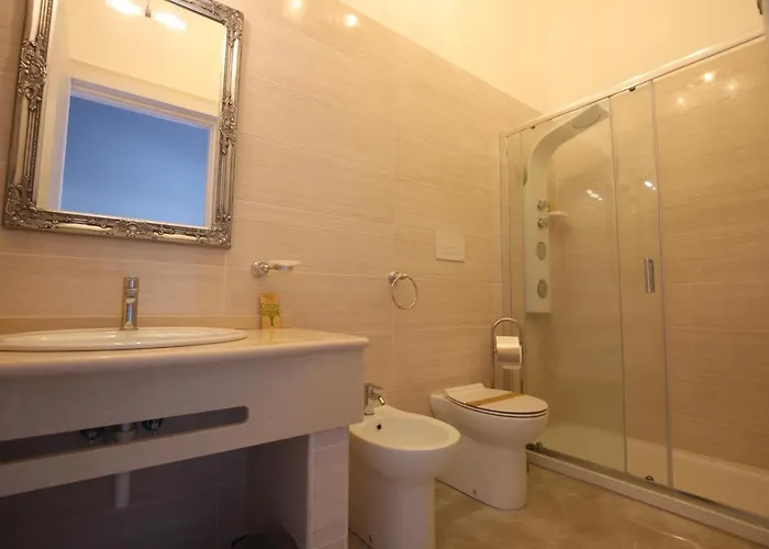 Royal Bed and Breakfast 4*